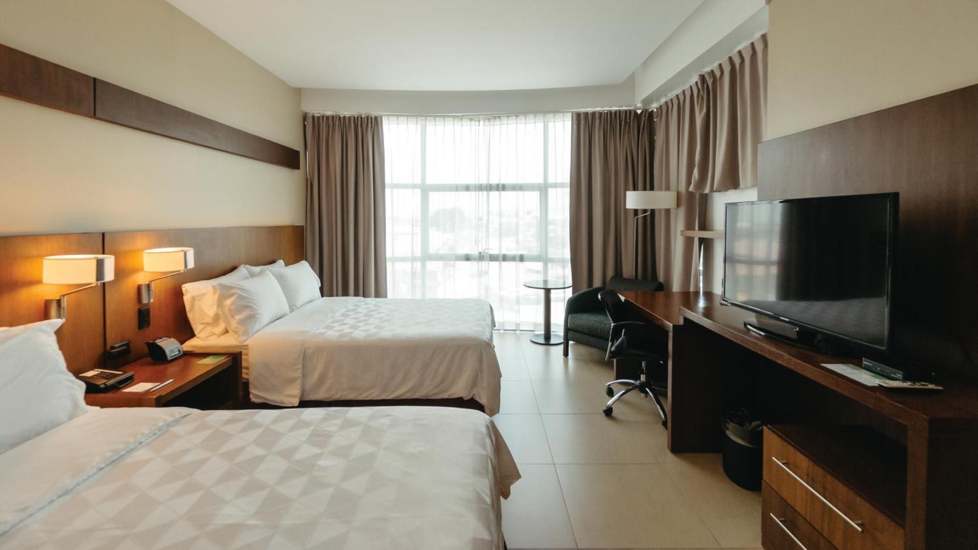 Holiday Inn Guayaquil Airport By Ihg Exterior photo A room at the hotel